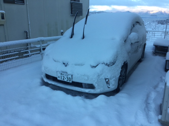 雪下ろしプリウスα